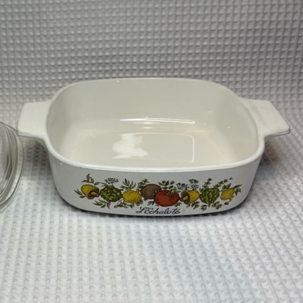 Vintage Corningware dish Lechalote with lid
